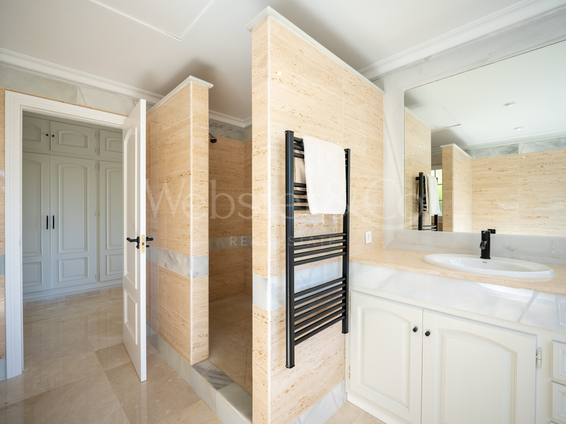 Villa Valora - Golf Front Luxury in Nueva Andalucia