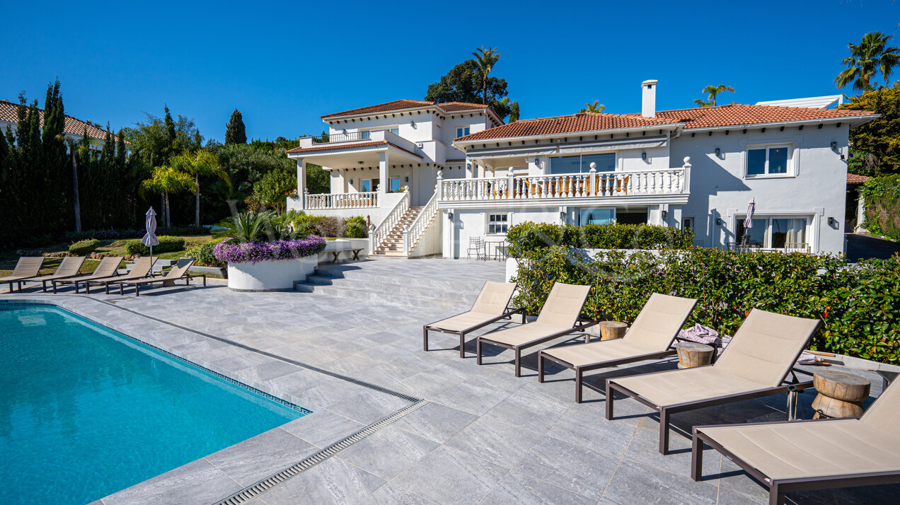 Villa Valora - Golf Front Luxury in Nueva Andalucia