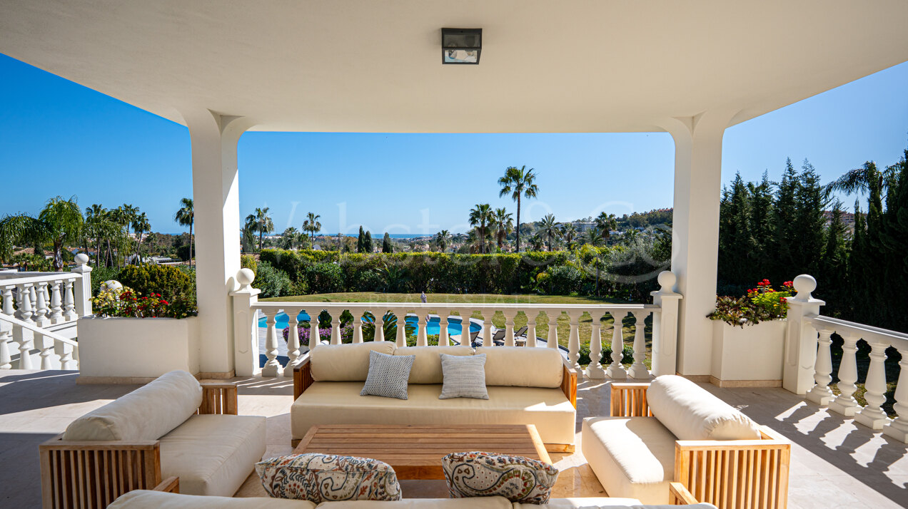 Villa Valora - Golf Front Luxury in Nueva Andalucia