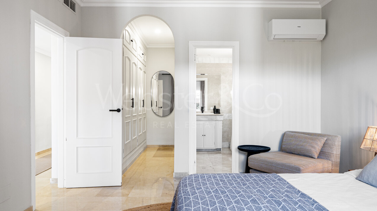 Villa Valora - Golf Front Luxury in Nueva Andalucia