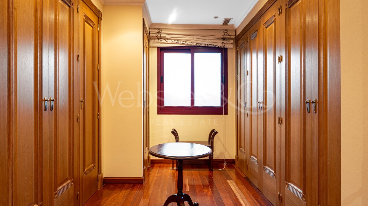 Villa Pinar Azul - Secluded Luxury, Altos Reales