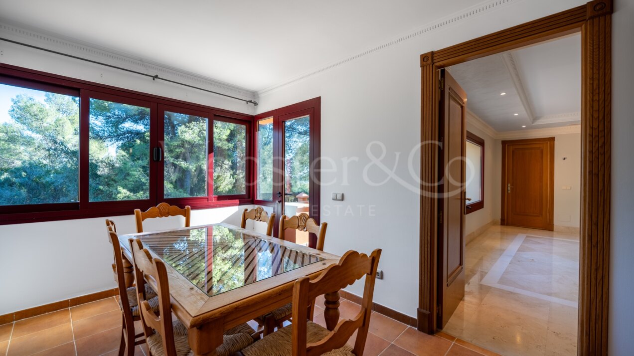 Villa Pinar Azul - Secluded Luxury, Altos Reales