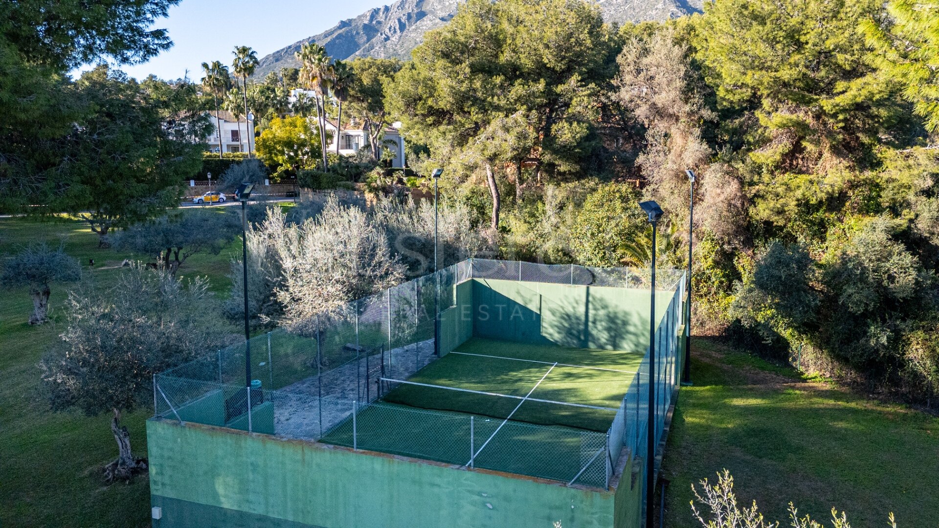 Villa Pinar Azul - Secluded Luxury, Altos Reales