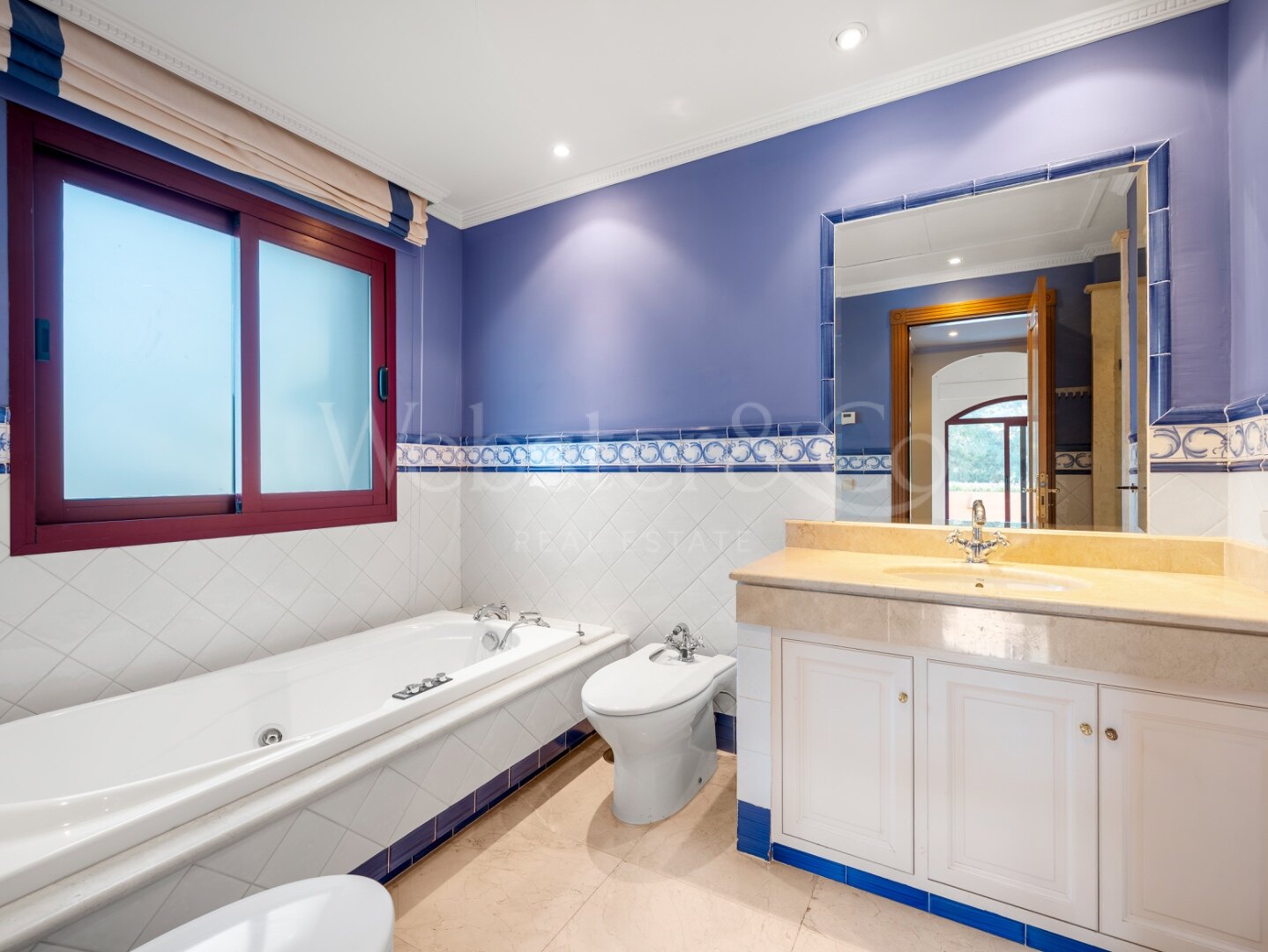 Villa Pinar Azul - Secluded Luxury, Altos Reales