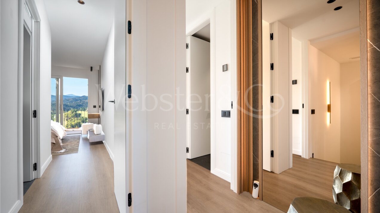 Townhouse The Nest - Renovated Elegance in Benahavís