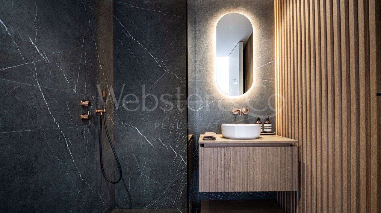 Townhouse The Nest - Renovated Elegance in Benahavís