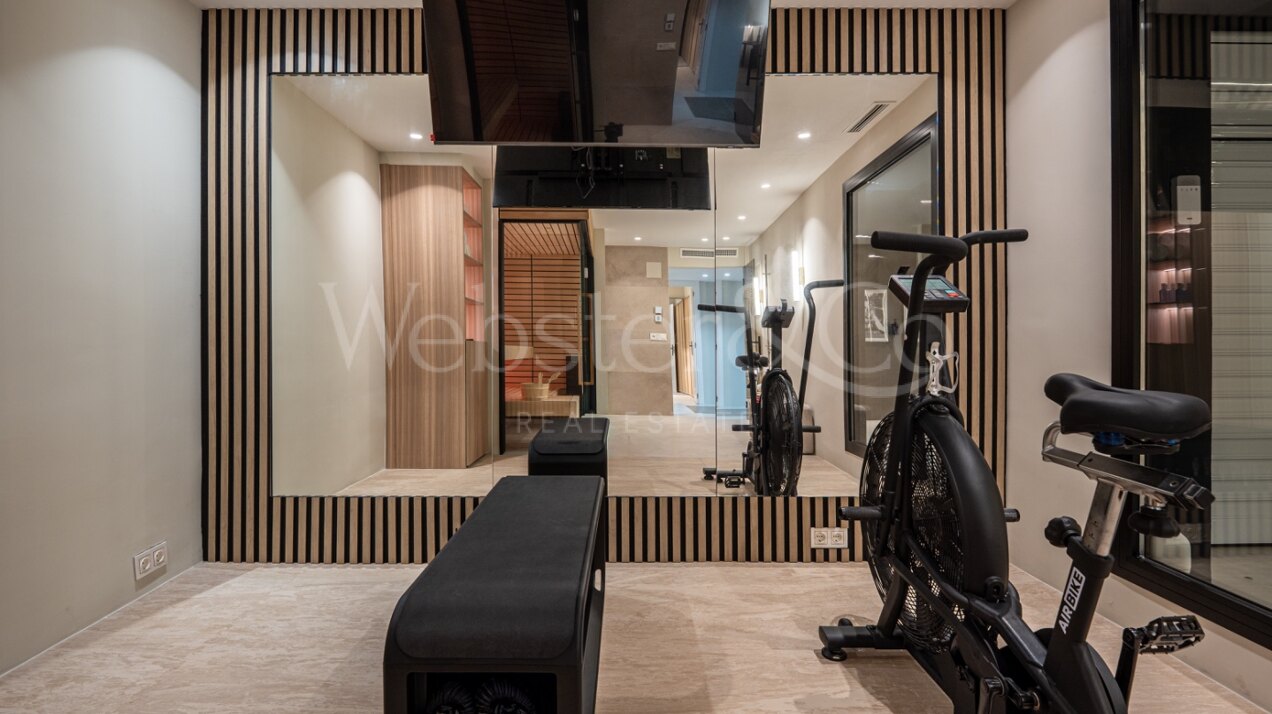 Casa Marisal - Luxury Townhouse in Marbella