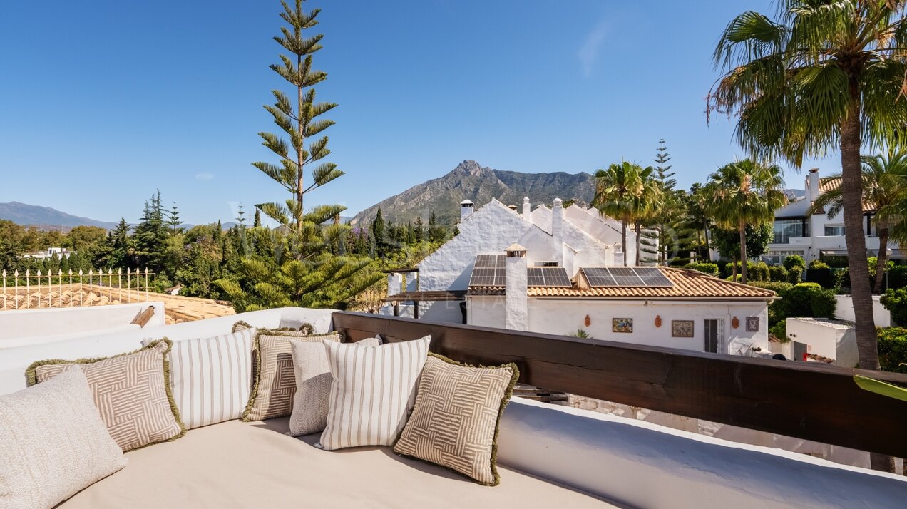 Casa Marisal - Luxury Townhouse in Marbella
