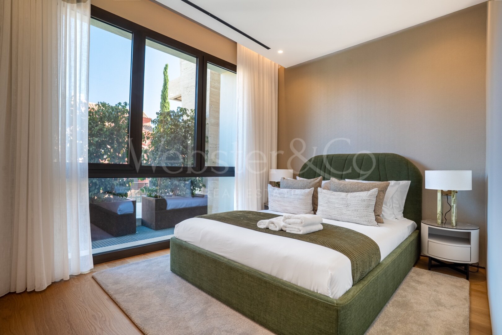 Apartment Epic II - Luxurious Home, Golden Mile