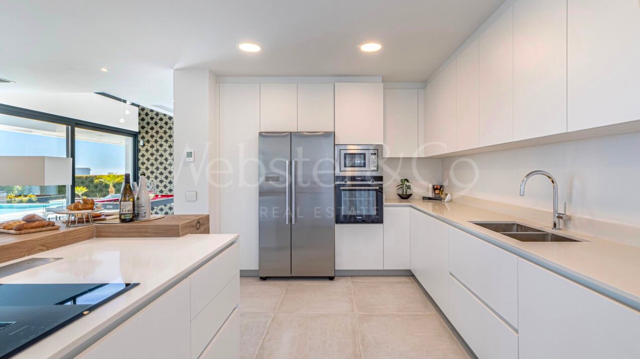 Villa Martinica - Luxury Retreat in El Paraiso