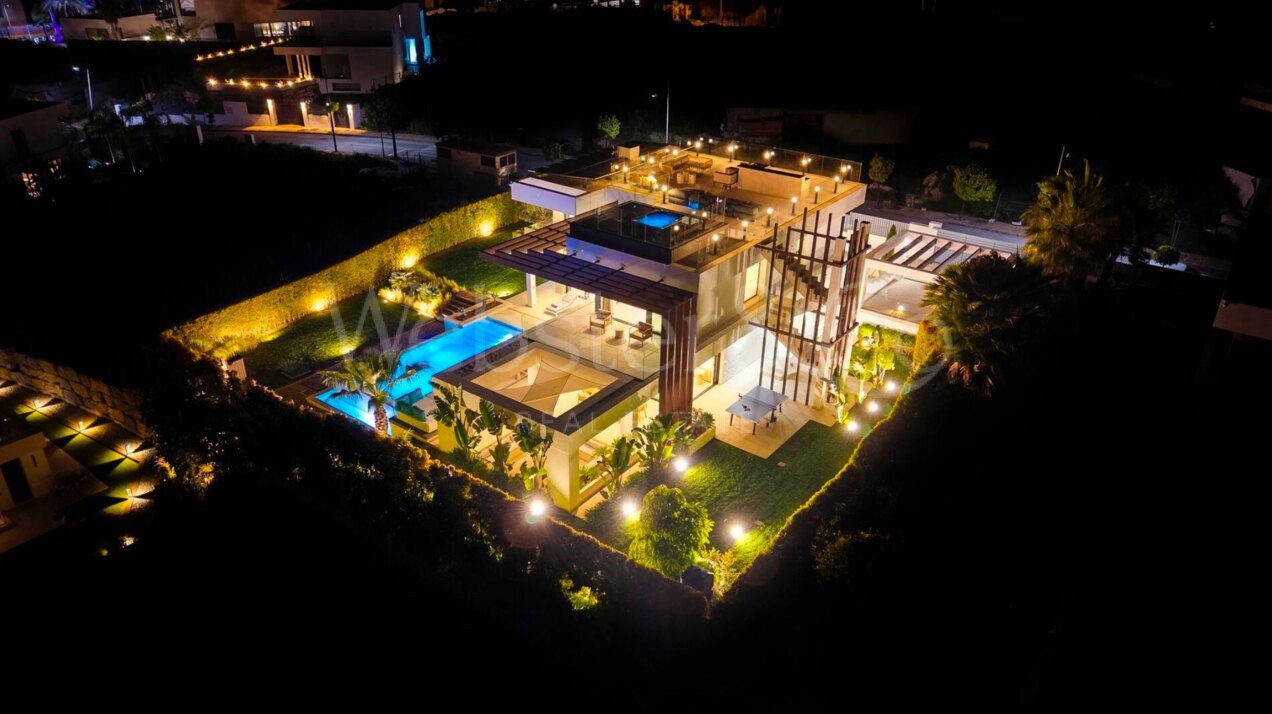 Villa Martinica - Luxury Retreat in El Paraiso