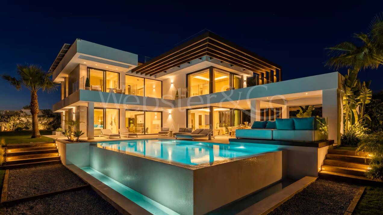 Villa Martinica - Luxury Retreat in El Paraiso