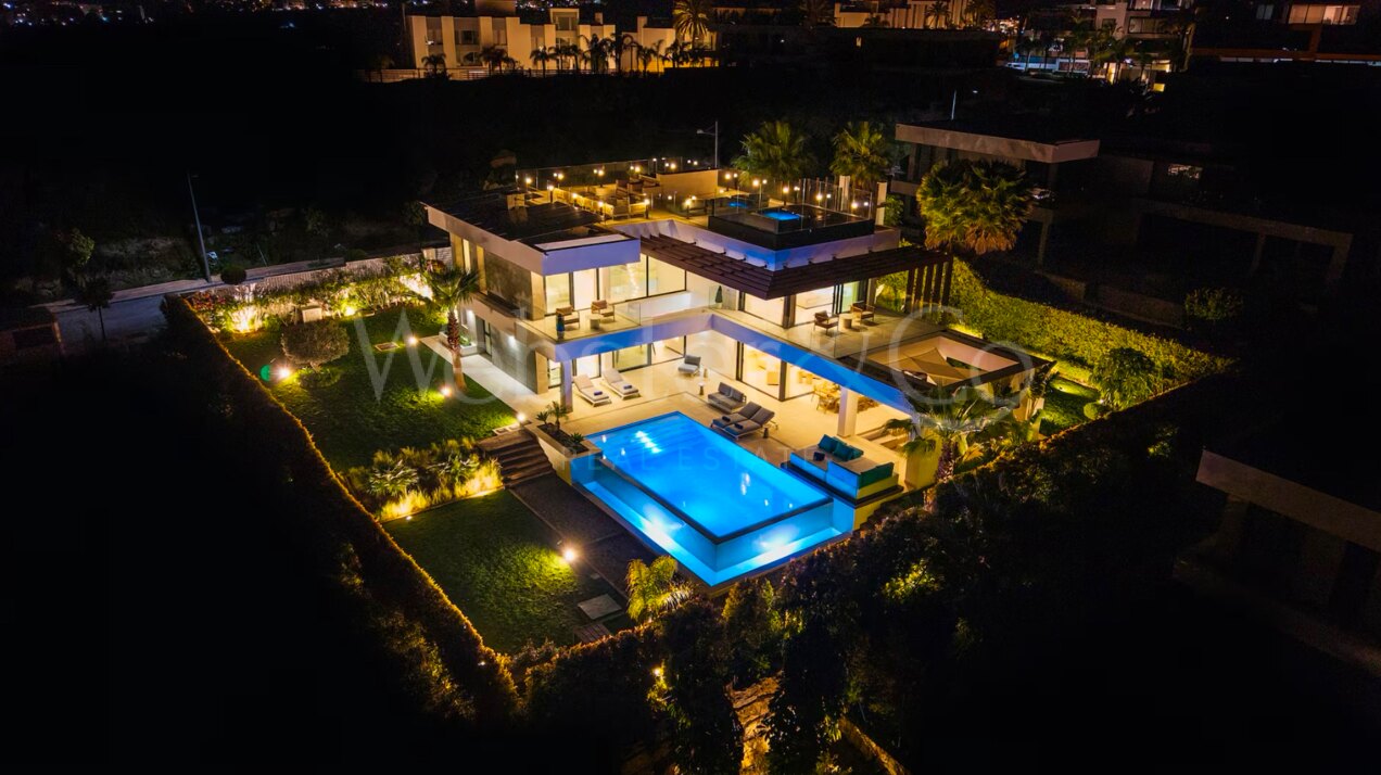 Villa Martinica - Luxury Retreat in El Paraiso