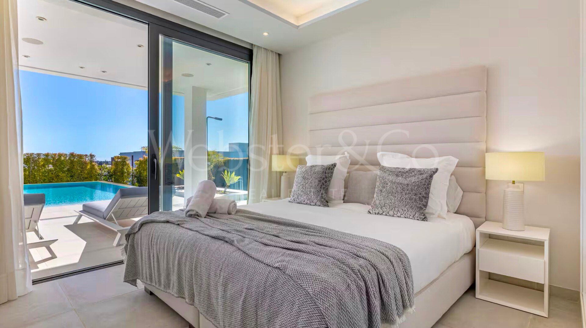 Villa Martinica - Luxury Retreat in El Paraiso