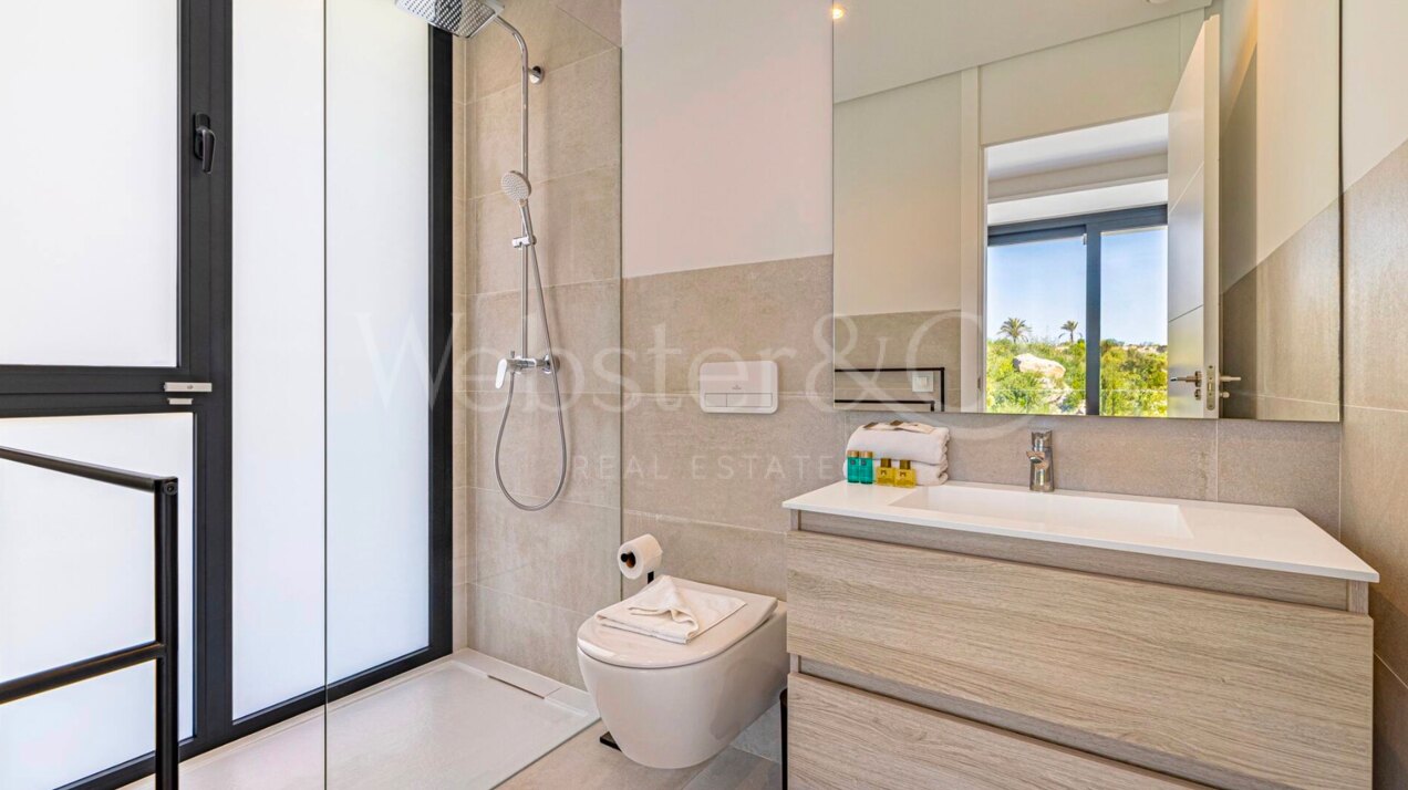 Villa Martinica - Luxury Retreat in El Paraiso