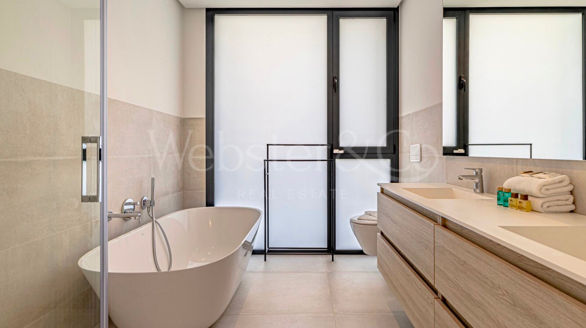 Villa Martinica - Luxury Retreat in El Paraiso