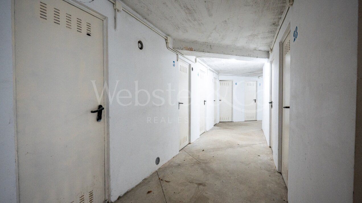Townhouse Alba – Lujo Renovado en la Milla de Oro
