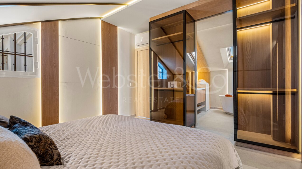 Townhouse Alba – Lujo Renovado en la Milla de Oro