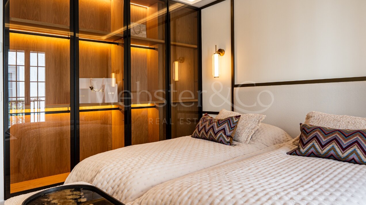 Townhouse Alba – Lujo Renovado en la Milla de Oro