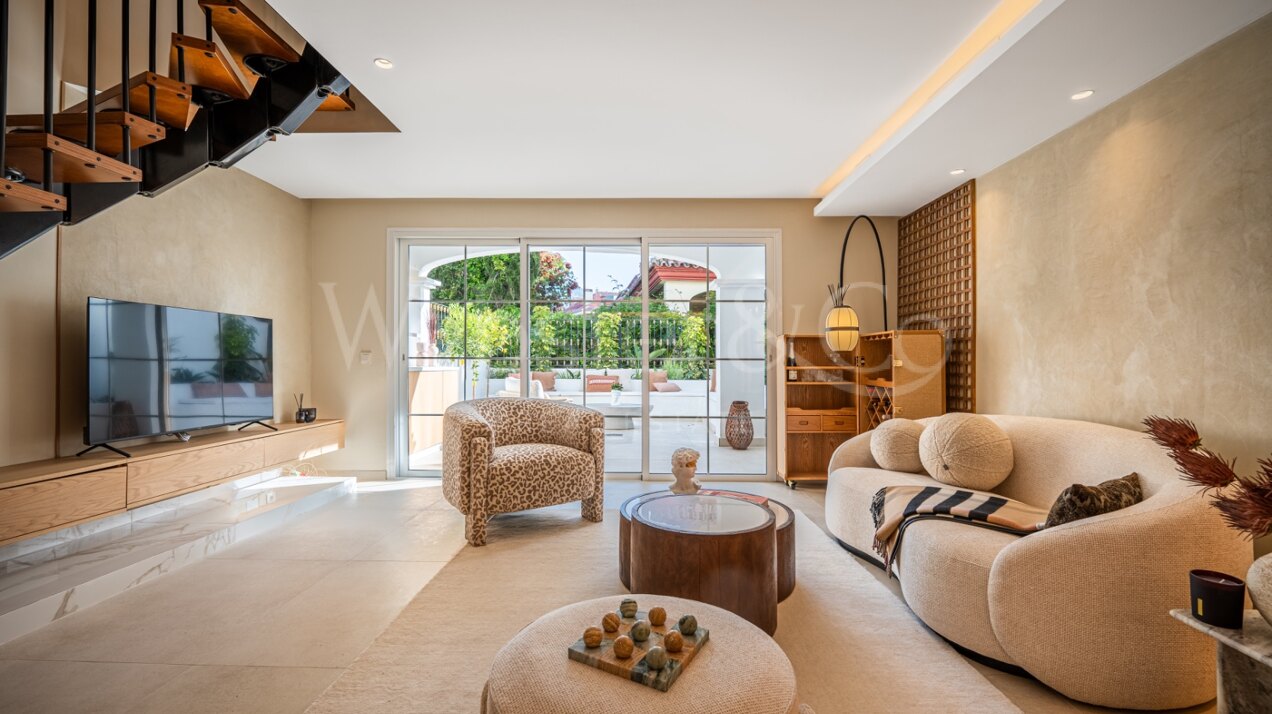 Townhouse Alba – Lujo Renovado en la Milla de Oro