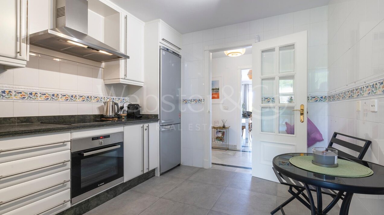 Apartment Belle - Elegancia Costera, Nueva Andalucía