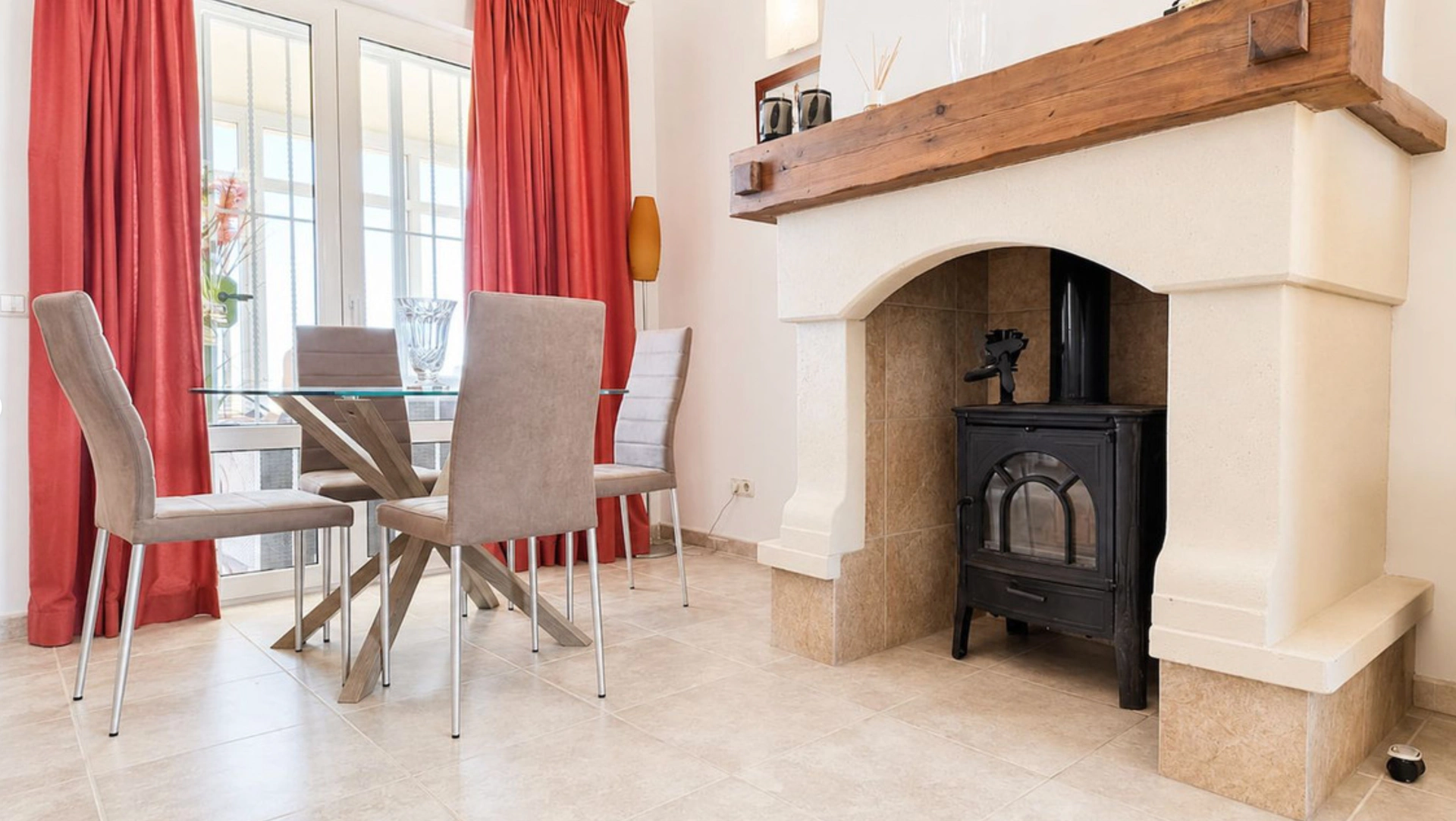 Villa for sale in La Duquesa, Manilva