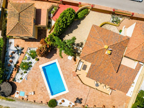 Frontline Golf Villa with Panoramic Sea Views