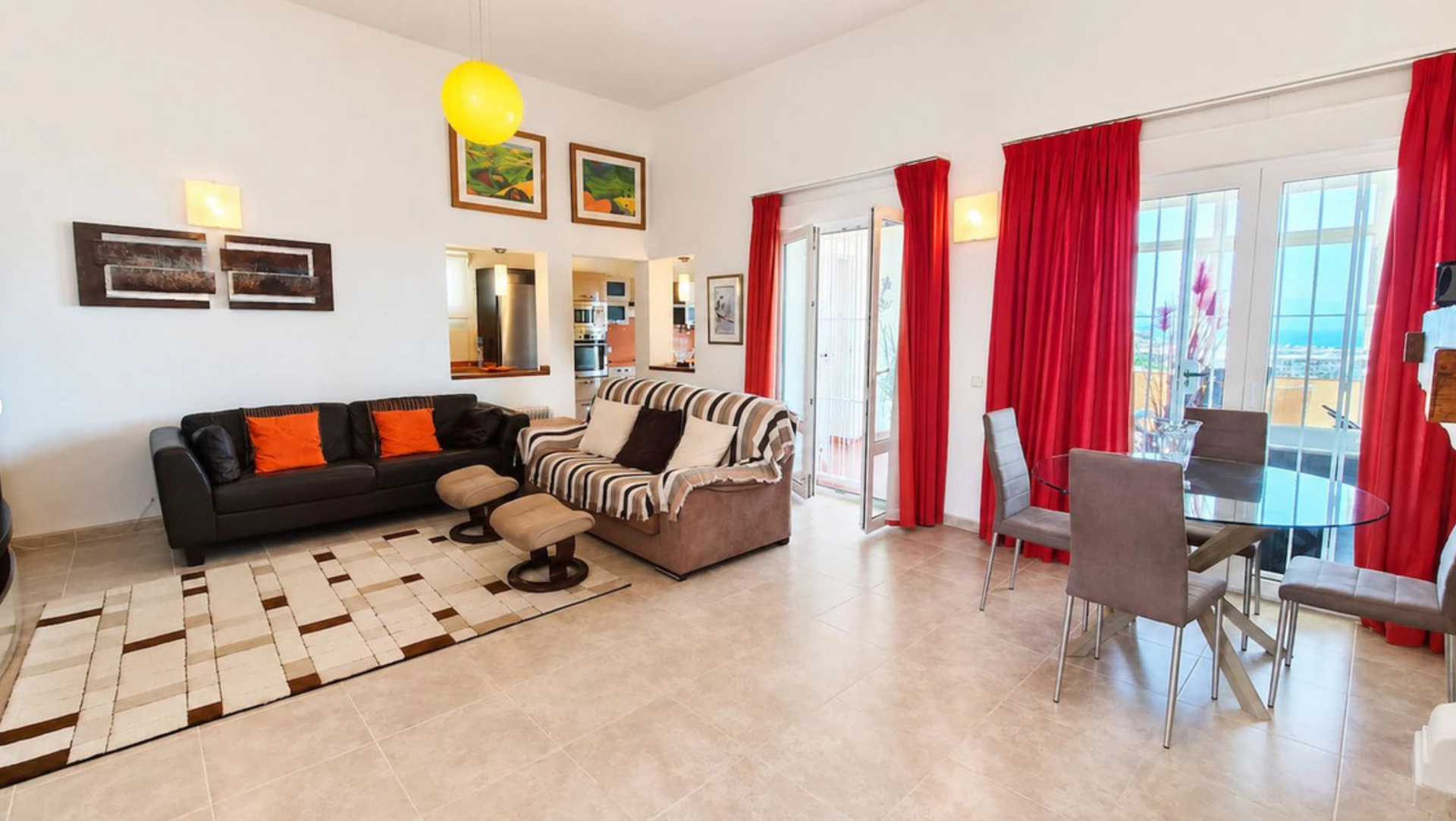 Villa for sale in La Duquesa, Manilva