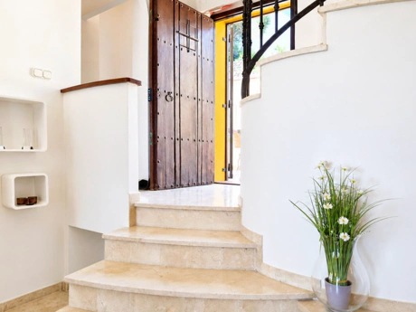 Frontline Golf Villa with Panoramic Sea Views