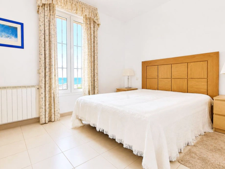 Frontline Golf Villa with Panoramic Sea Views