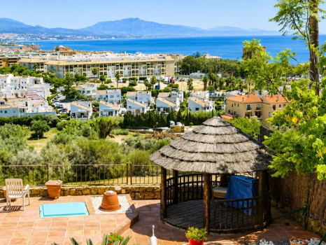 Frontline Golf Villa with Panoramic Sea Views
