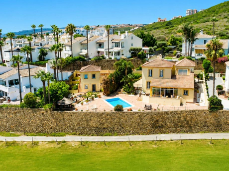Frontline Golf Villa with Panoramic Sea Views