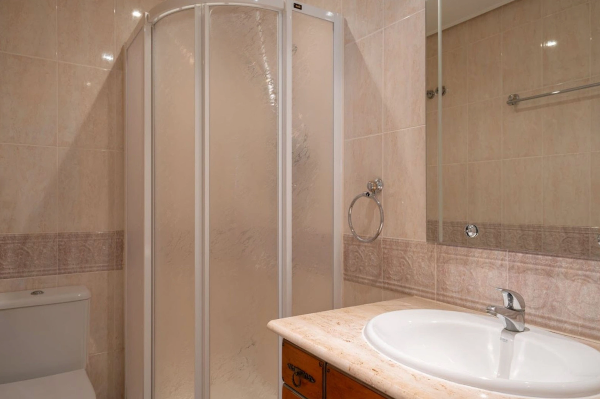 Town House for sale in Beach Side New Golden Mile, Estepona East