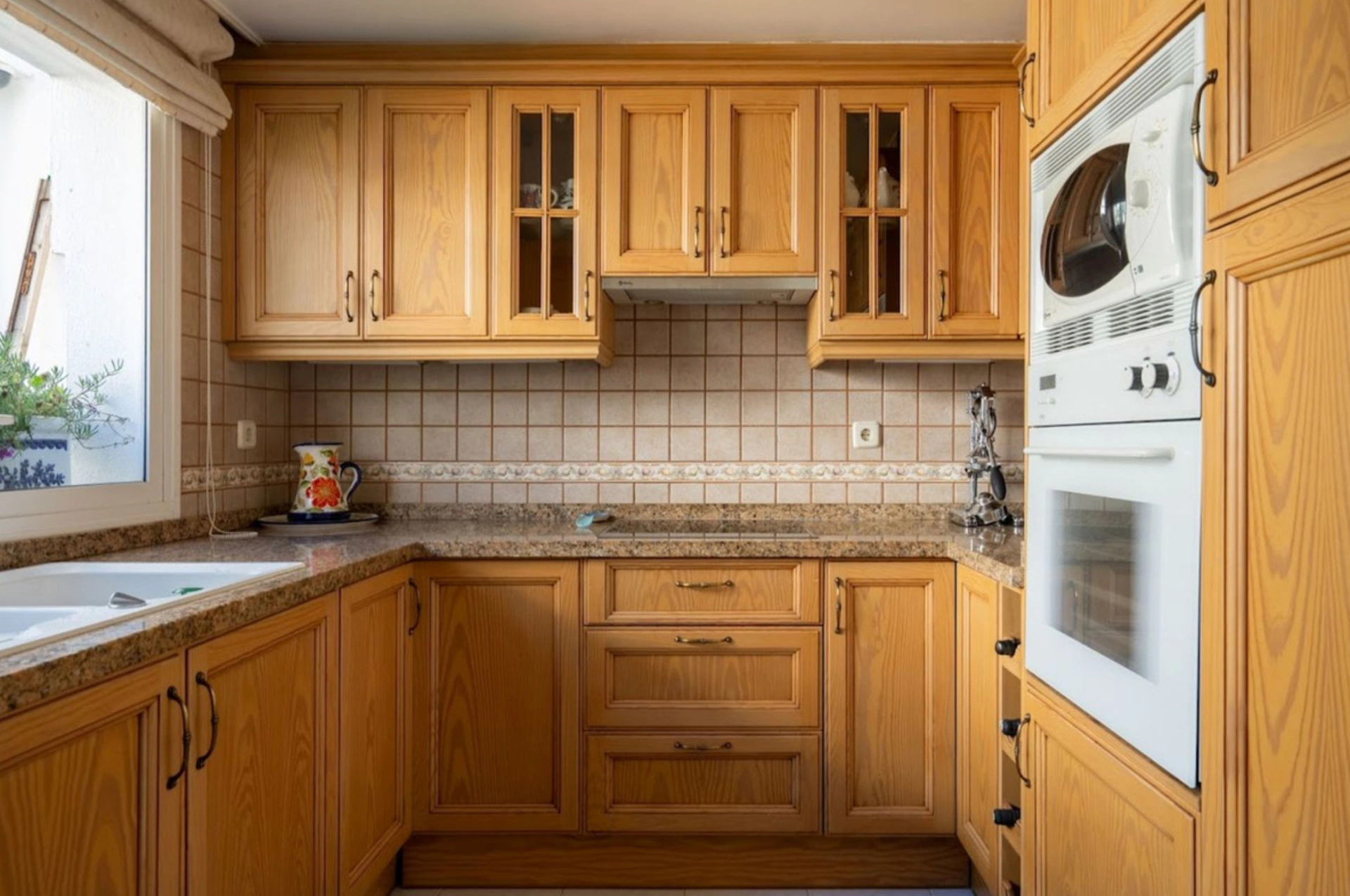Town House for sale in Beach Side New Golden Mile, Estepona East