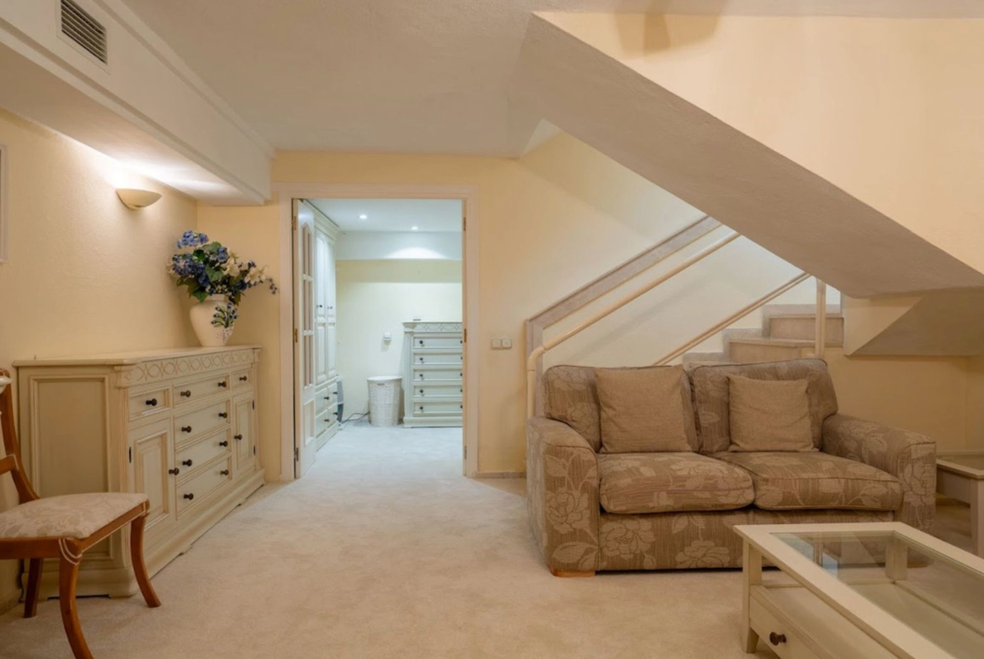 Town House for sale in Beach Side New Golden Mile, Estepona East