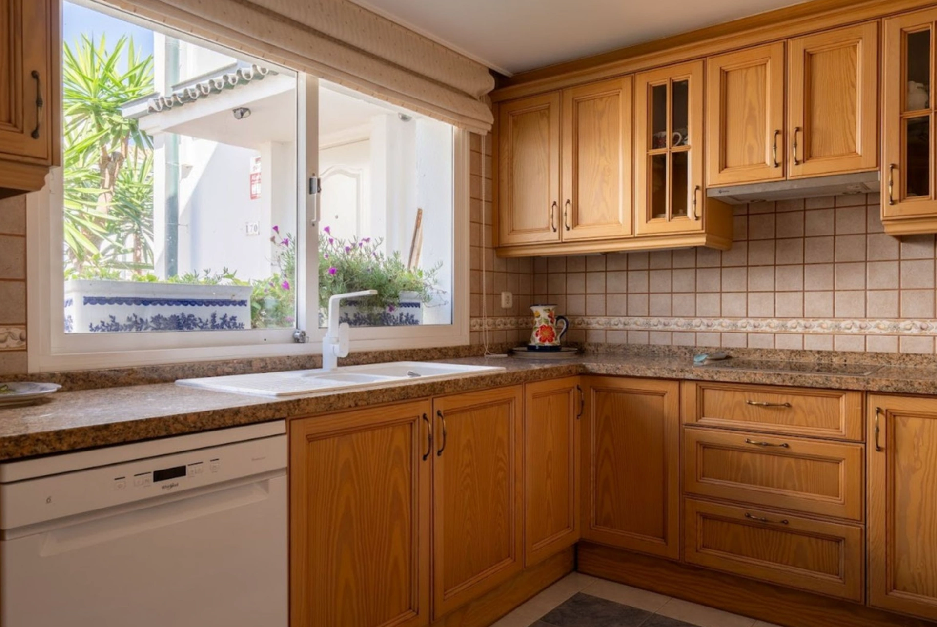 Town House for sale in Beach Side New Golden Mile, Estepona East