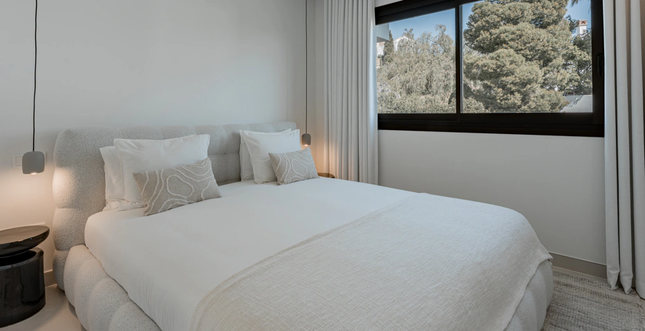 Impresionante Ático Dúplex con Piscina Privada y Vistas Espectaculares – La Quinta, Benahavís