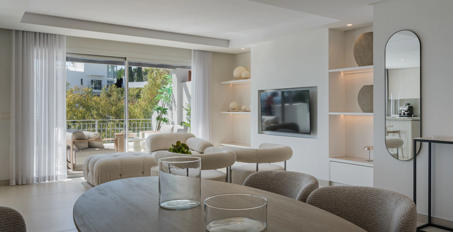 Impresionante Ático Dúplex con Piscina Privada y Vistas Espectaculares – La Quinta, Benahavís