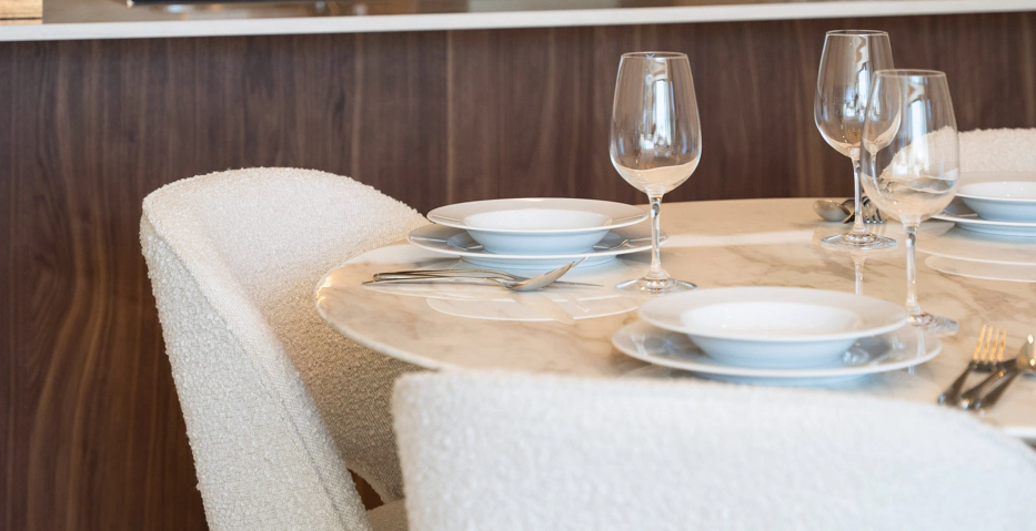 Elegancia en Primera Línea de Puerto Banús