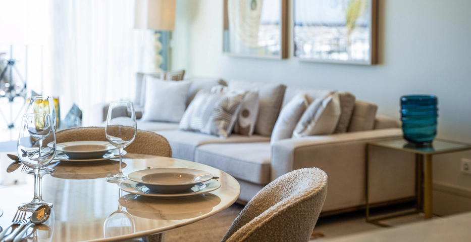 Elegancia en Primera Línea de Puerto Banús