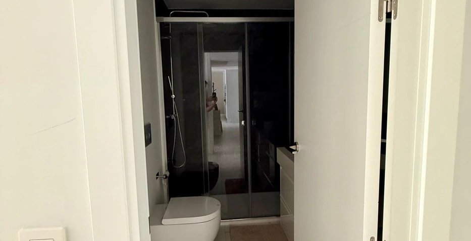 Descubra la casa de sus sueños: Lujoso apartamento a estrenar en Casares Costa