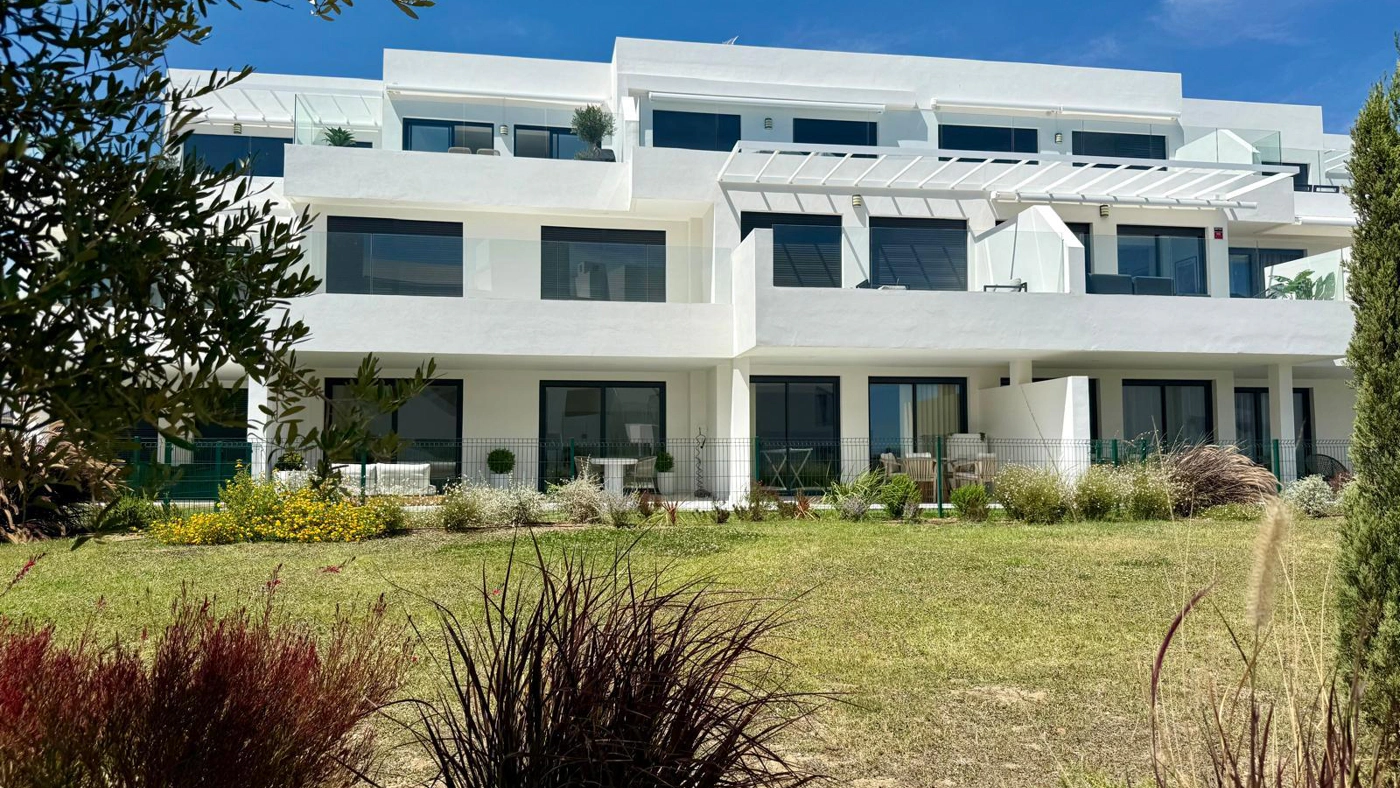 Ground Floor Apartment for sale in Casares Playa, Bahia de Casares