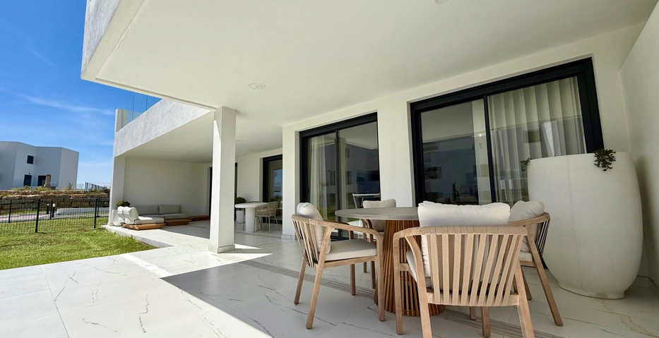 Descubra la casa de sus sueños: Lujoso apartamento a estrenar en Casares Costa