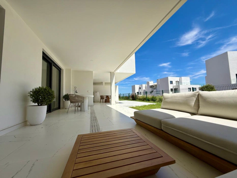 Descubra la casa de sus sueños: Lujoso apartamento a estrenar en Casares Costa