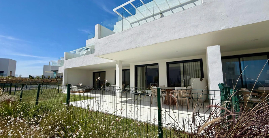 Descubra la casa de sus sueños: Lujoso apartamento a estrenar en Casares Costa