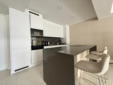 Descubra la casa de sus sueños: Lujoso apartamento a estrenar en Casares Costa
