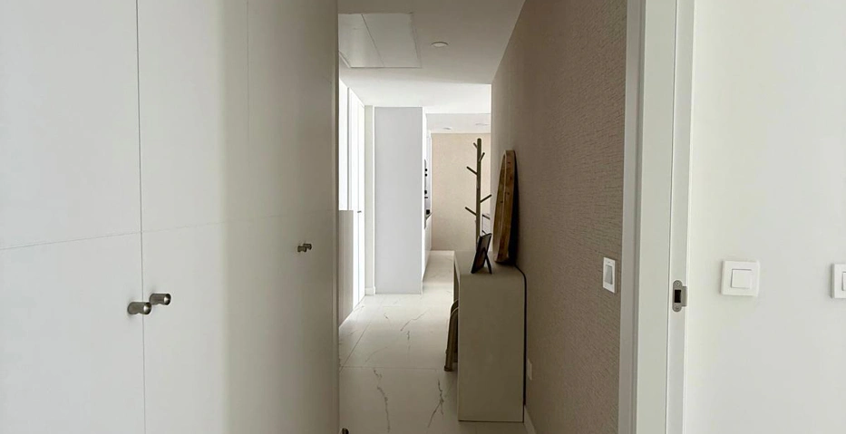Descubra la casa de sus sueños: Lujoso apartamento a estrenar en Casares Costa