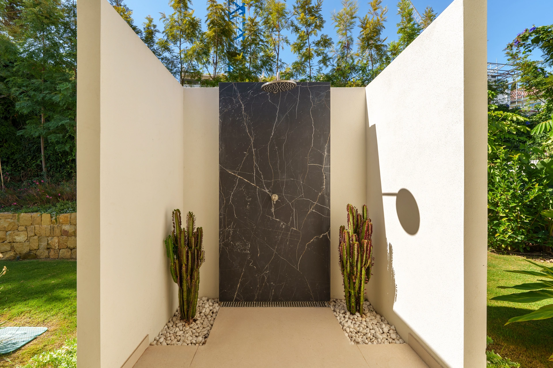 Villa en venta en Nueva Andalucia, Marbella