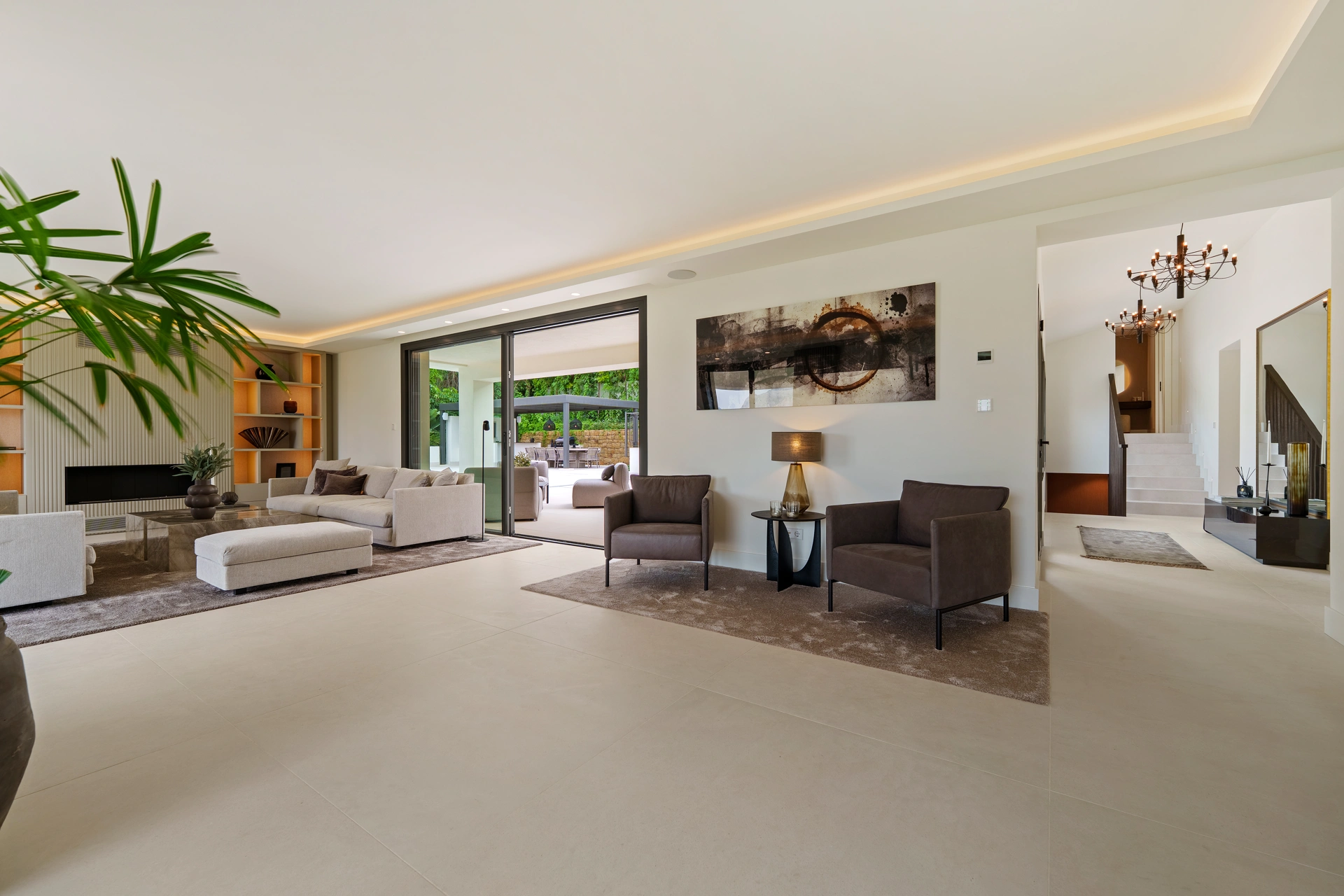 Villa en venta en Nueva Andalucia, Marbella