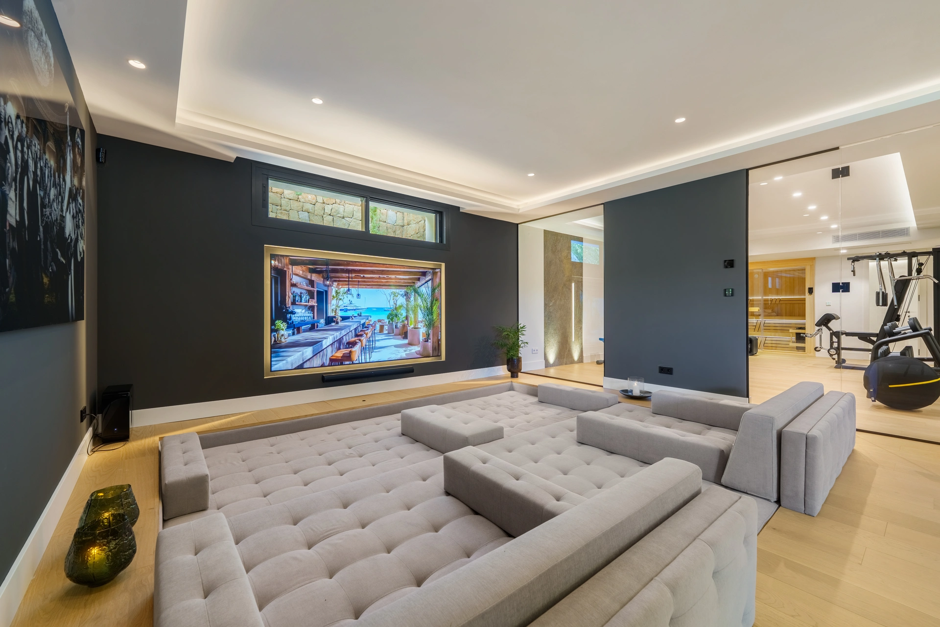 Villa en venta en Nueva Andalucia, Marbella
